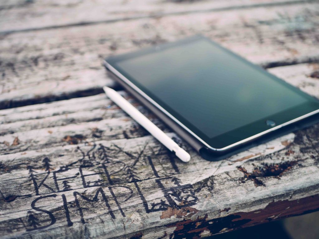 Le groupe Ergalis rejoint Actual Leader Group aaron-burden-329406